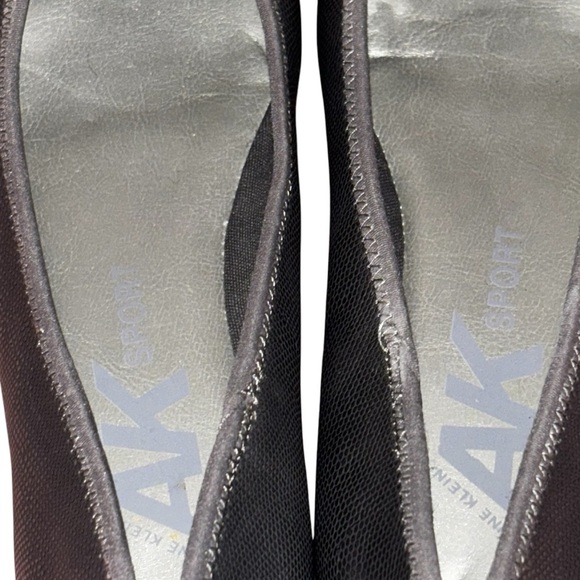 Anne Klein Sport Flats, sz 7 - Picture 6 of 8